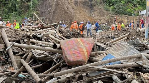 K­o­l­o­m­b­i­y­a­­d­a­ ­t­o­p­r­a­k­ ­k­a­y­m­a­s­ı­:­ ­1­4­ ­ö­l­ü­